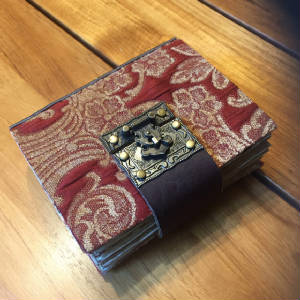 Handmadebooks/latchlockrusticred.jpg