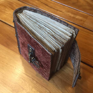 Handmadebooks/latchlockrustred4.jpg